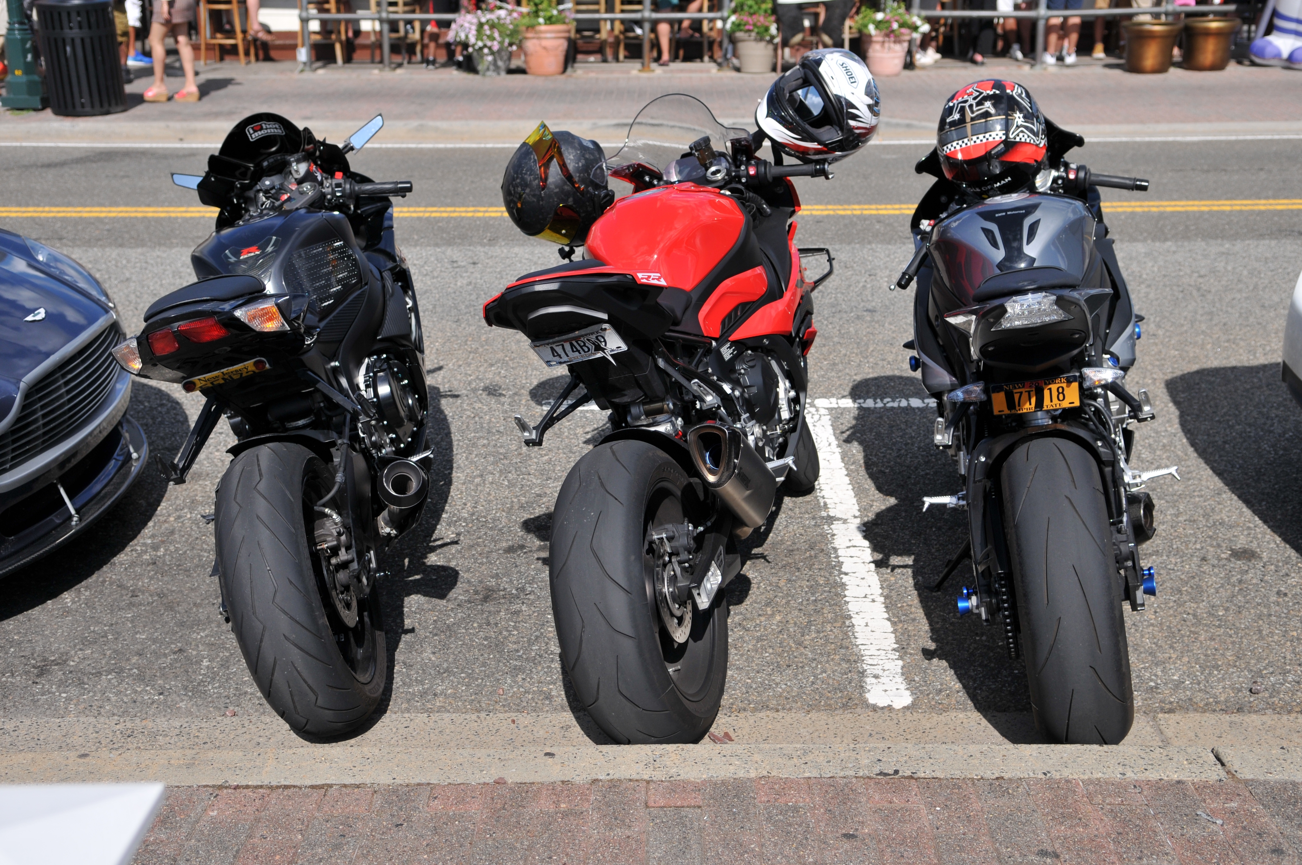 ¿Es necesario registrar una motocicleta en New York?