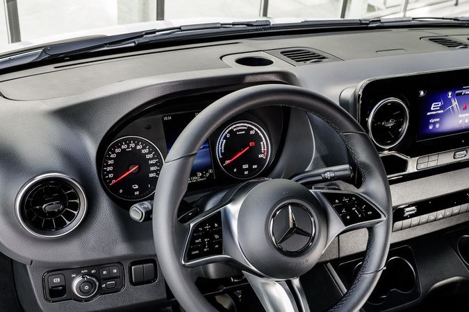 2024-mercedes-benz-esprinter