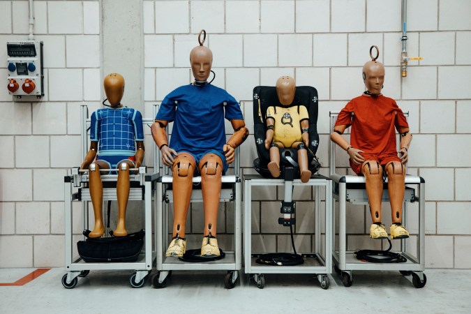 auto crash test ratings