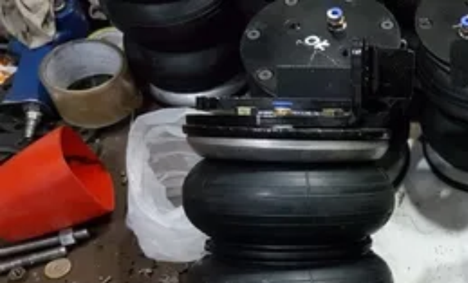 Cómo funciona una suspensión neumática en los autos