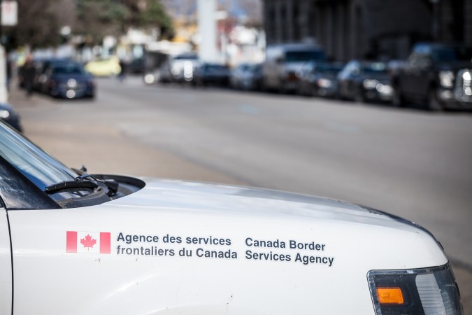 Requisitos para viajar a Canadá desde Estados Unidos por tierra