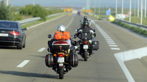 Cuántas libras puede cargar una moto
