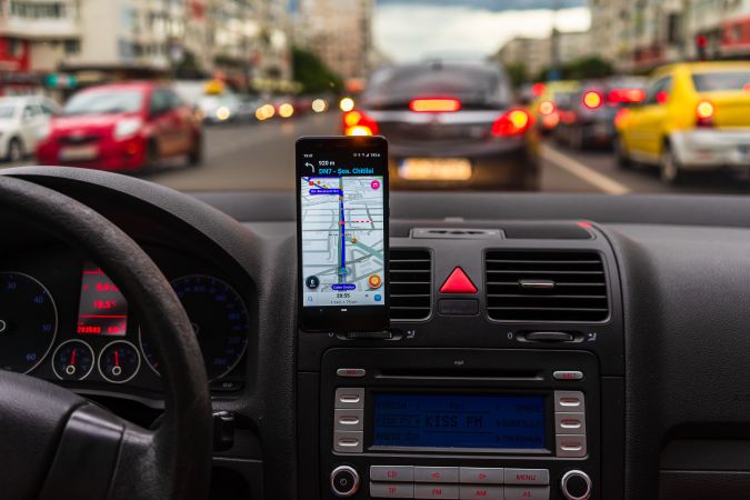 Простой способ беспроводного подключения iPhone к Apple CarPlay