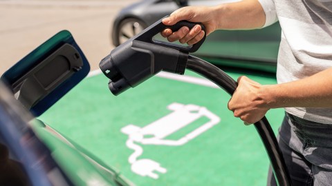 ¿Un carro eléctrico puede sufrir un cortocircuito?