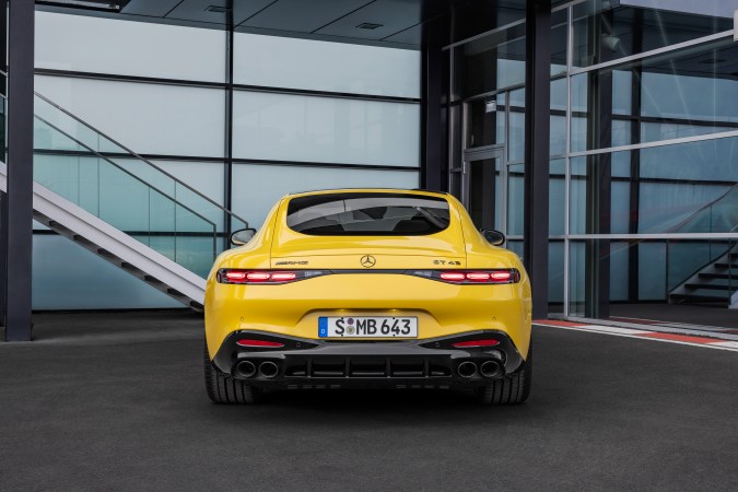Mercedes Benz revela el AMG GT43 Coupe 2024