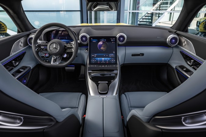 Mercedes Benz revela el AMG GT43 Coupe 2024