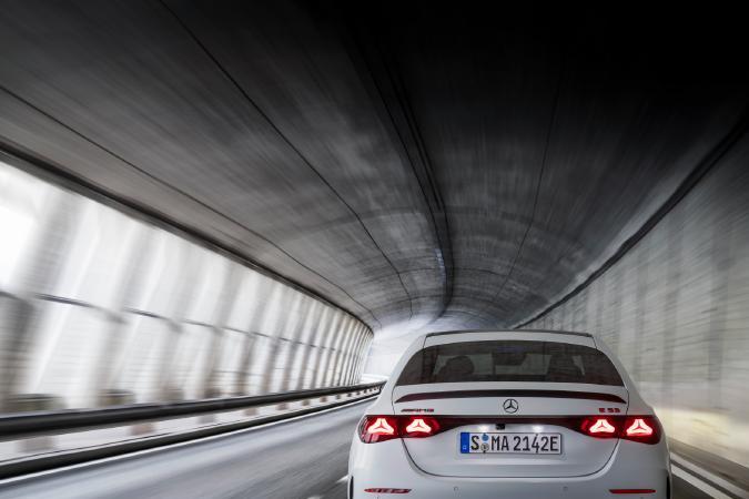 Mercedes-AMG-E-53-HYBRID