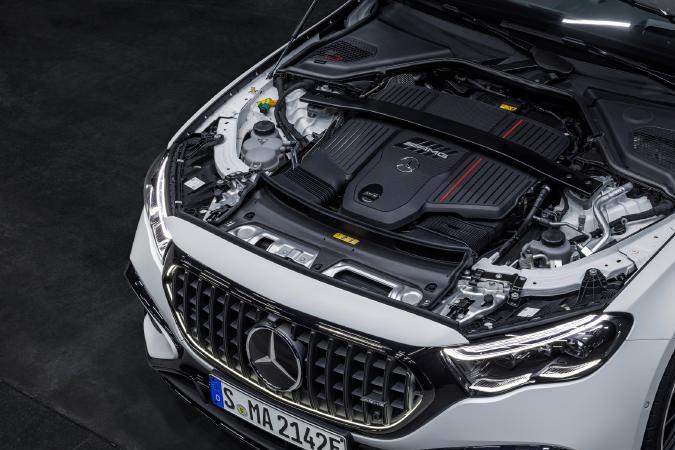 Mercedes-AMG-E-53-HYBRID