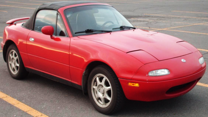 10 autos deportivos icónicos de los años 80