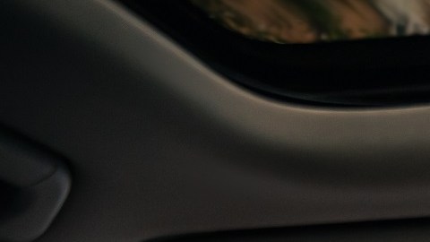 Mejora tu visibilidad al volante: descubre el truco del alfiler