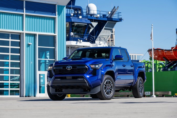 Toyota incorpora el i-Force Max en la Tacoma 2024