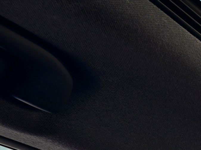 interior de la toyota land cruise 2024