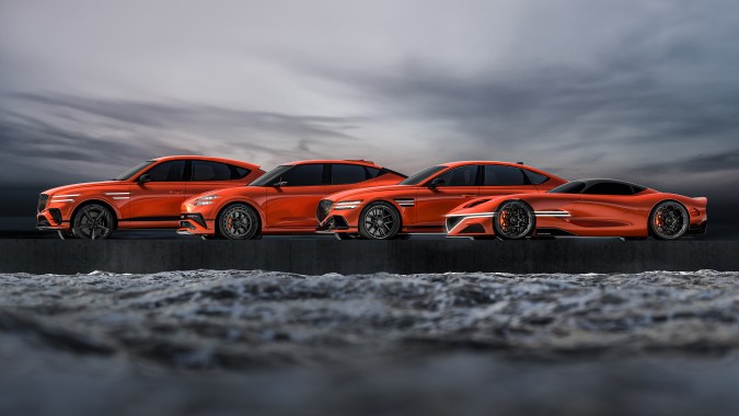 Genesis presentó su G80 EV con el programa Magma