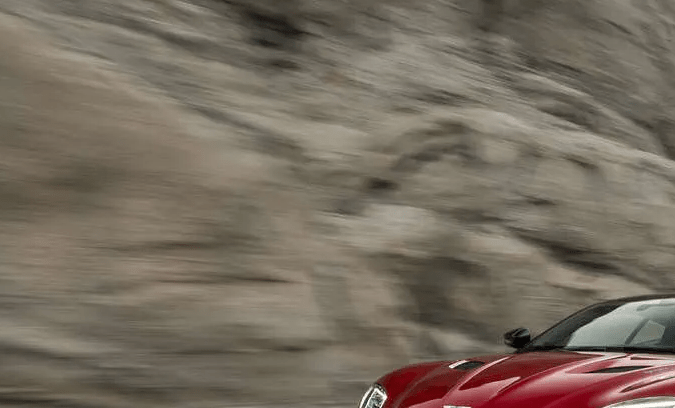 Autos 12 cilindros que todavía están en el mercado de 2024