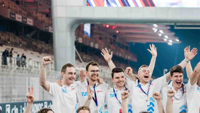 La A2RL, conocida como la "F1 autónoma" tuvo su primera carrera