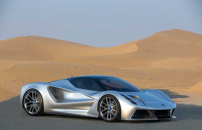 Lotus Evija X rompe récords y se convierte en uno de los más rápidos del mundo