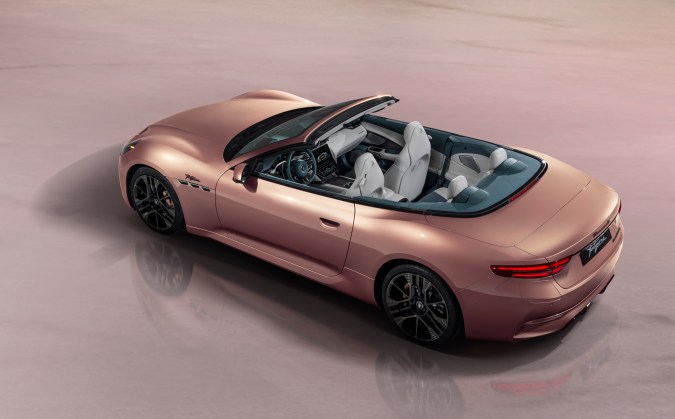 Maserati GranCabrio, el poderoso convertible eléctrico