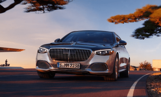 Autos 12 cilindros que todavía están en el mercado de 2024