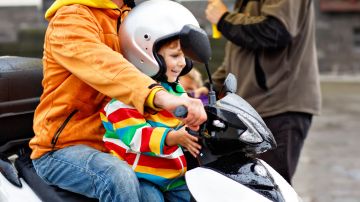 viajar con niños en moto en estados unidos