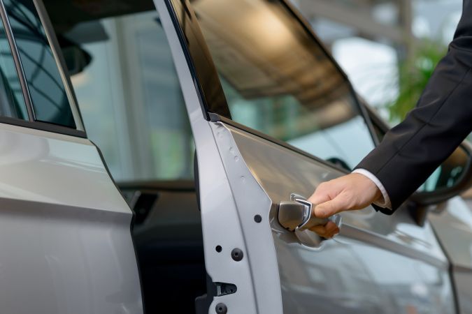 как починить дверь автомобиля