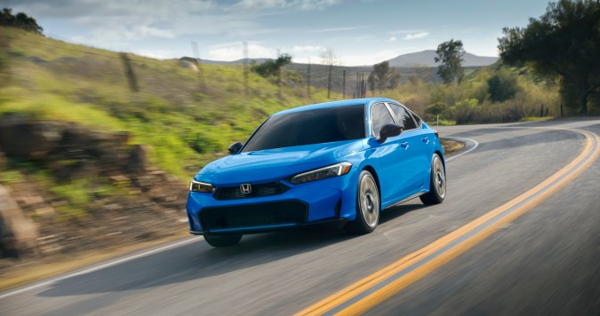 Honda Civic híbrido 2025 entregará más de 200 hp