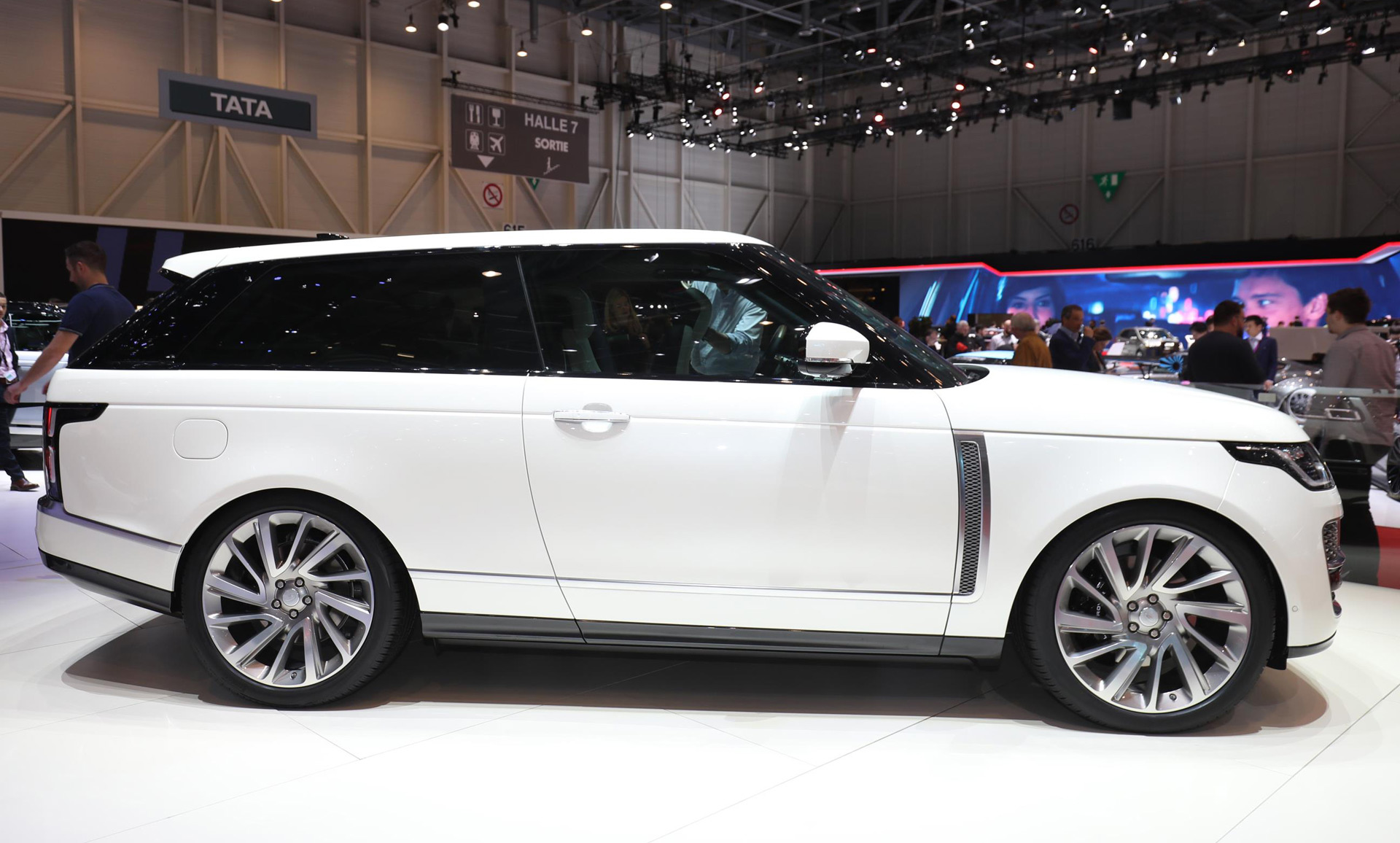 Range Rover SV Coupé (2018)