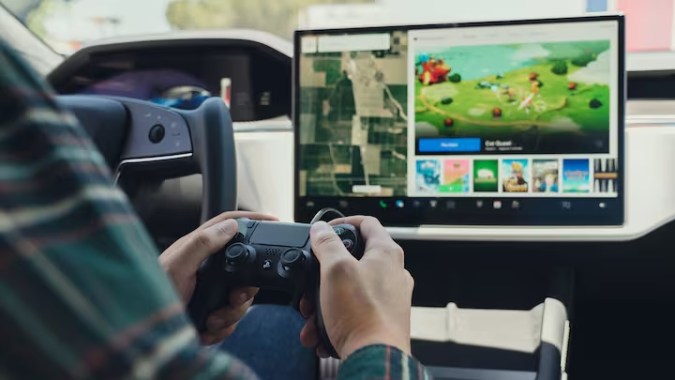 Qué es Tesla Arcade o cómo convertir el auto en una consola de juegos