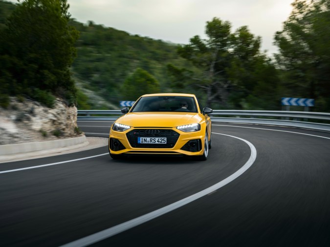 Audi RS4 Avant 25
