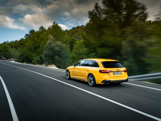 Audi RS4 Avant 25