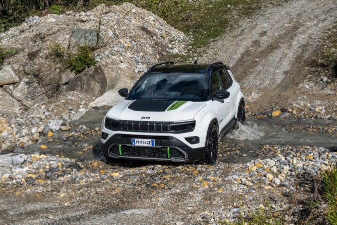 Jeep presenta el nuevo Avenger 4xe