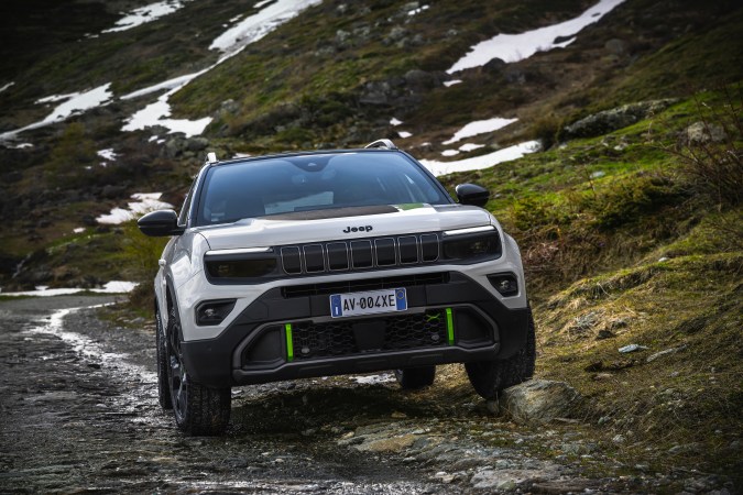 Jeep presenta el nuevo Avenger 4xe