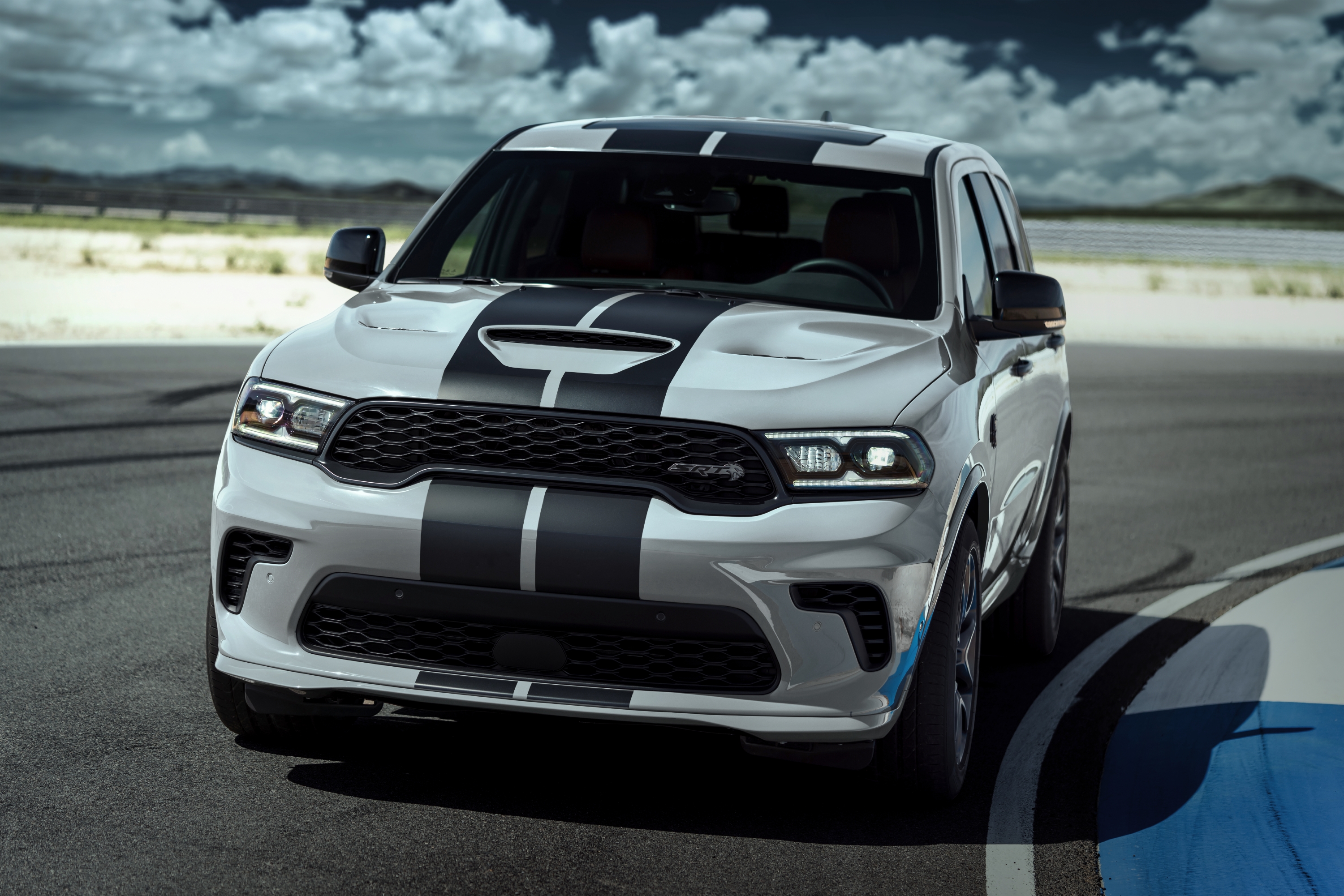 Dodge despide el motor V8 Hemi con el Durango SRT Alchemi Last Call 2024