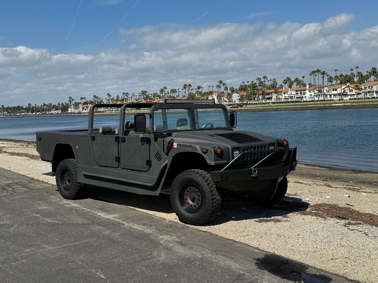 Un "Hummer" es el coche anfibio más rápido del mundo