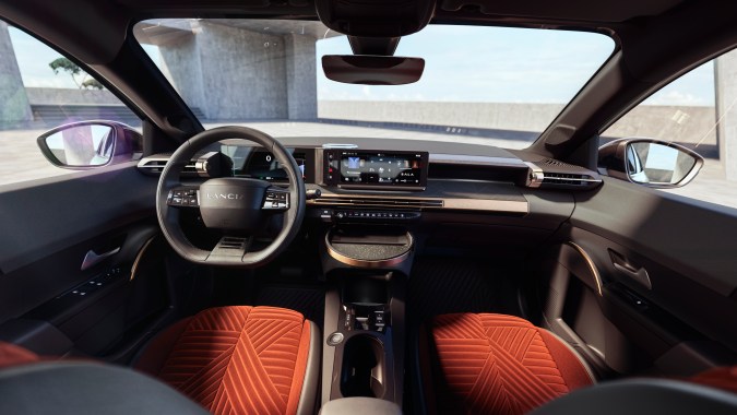 Lancia revive con su nuevo modelo Ypsilon