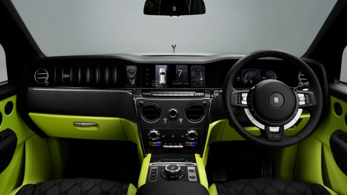 Rolls-Royce presenta el Black Badge Cullinan Series II