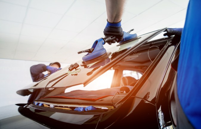 por qué el parabrisas de un auto es tan resistente