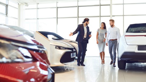 Las marcas con mejor atención en español para latinos en EE.UU. (2025)