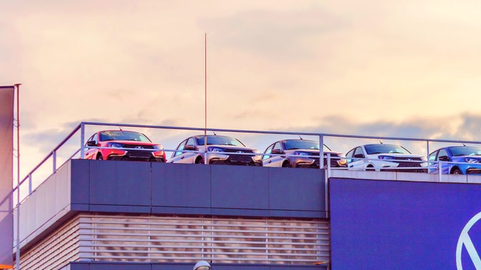 3 famosos fabricantes vendieron autos con piezas prohibidas en USA