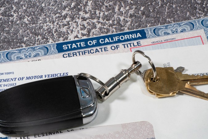 se puede asegurar un carro con titulo salvage