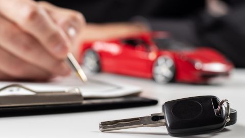 que es mejor comprar un carro o hacer un lease