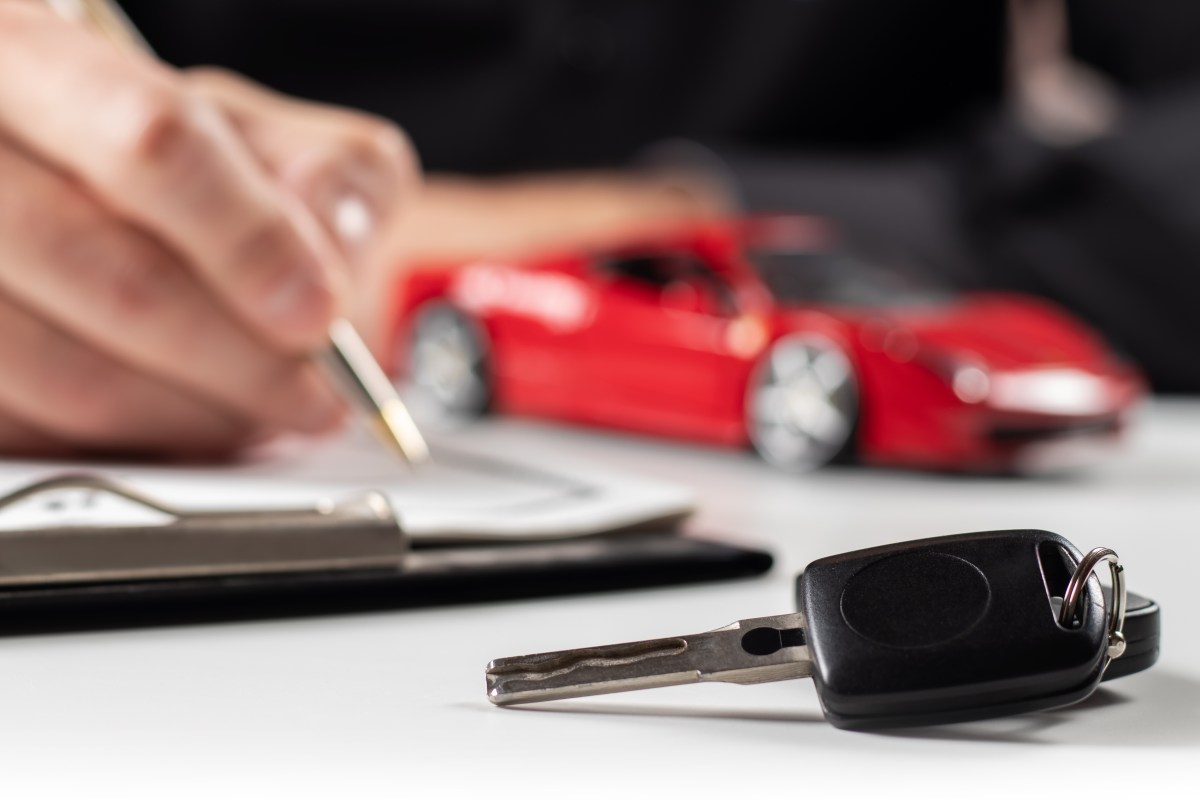 ¿Es mejor comprar un carro o hacer un lease? Siempre Auto
