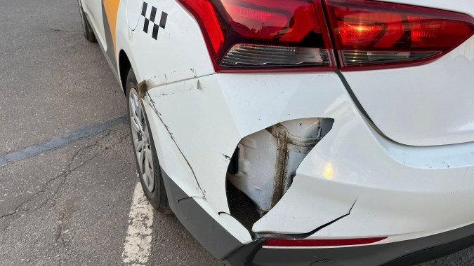 Por qué es importante mantener en buen estado los guardabarros de tu auto