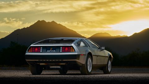 La historia del creador del DeLorean: del éxito mundial a traficar droga