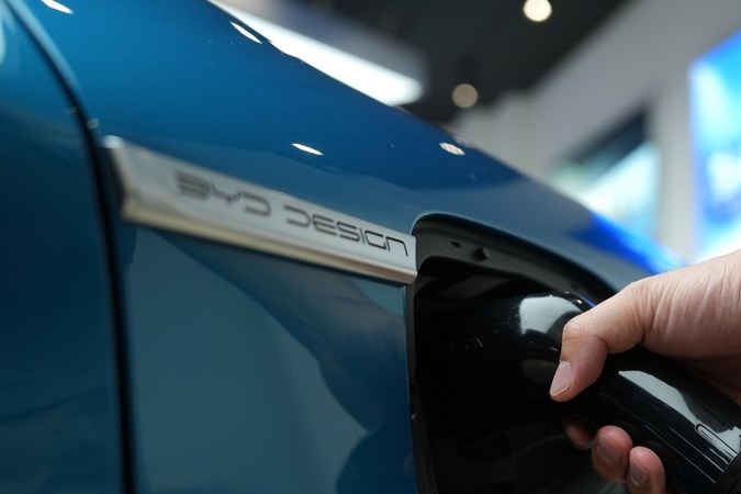 BYD revoluciona el mercado: sedanes híbridos con 2.000 km de autonomía