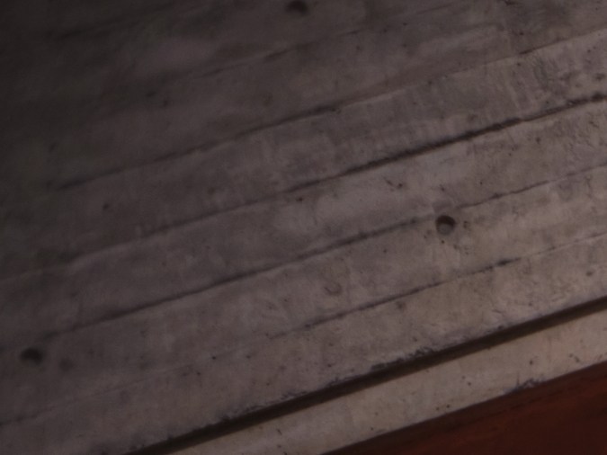 ¿Qué diferencia hay entre la restauración tradicional y el 'restomod' en términos de valor de reventa de un vehículo?