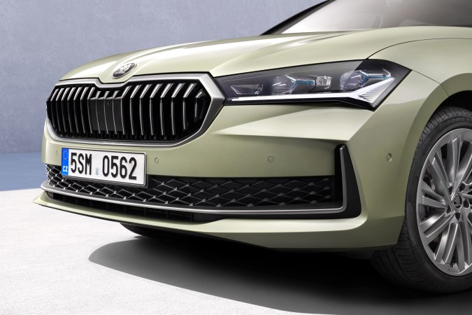 Skoda Superb 2024: una berlina amplia con gran rendimiento