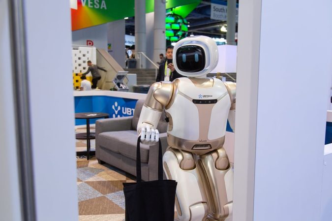 El futuro está aquí: Así son los autos hechos por robots con IA