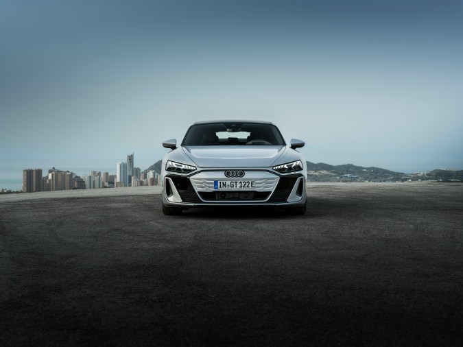 Audi presenta el E-Tron GT: el más poderoso de la marca