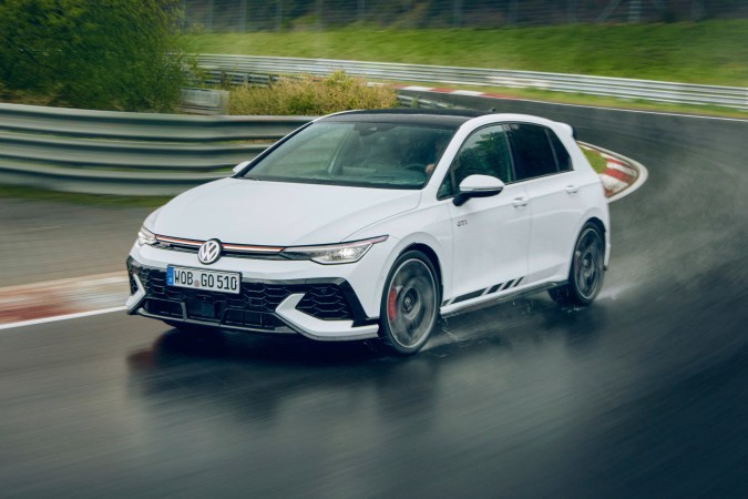 Volkswagen reveló el Golf GTI Clubsport 2025, el más potente de la línea