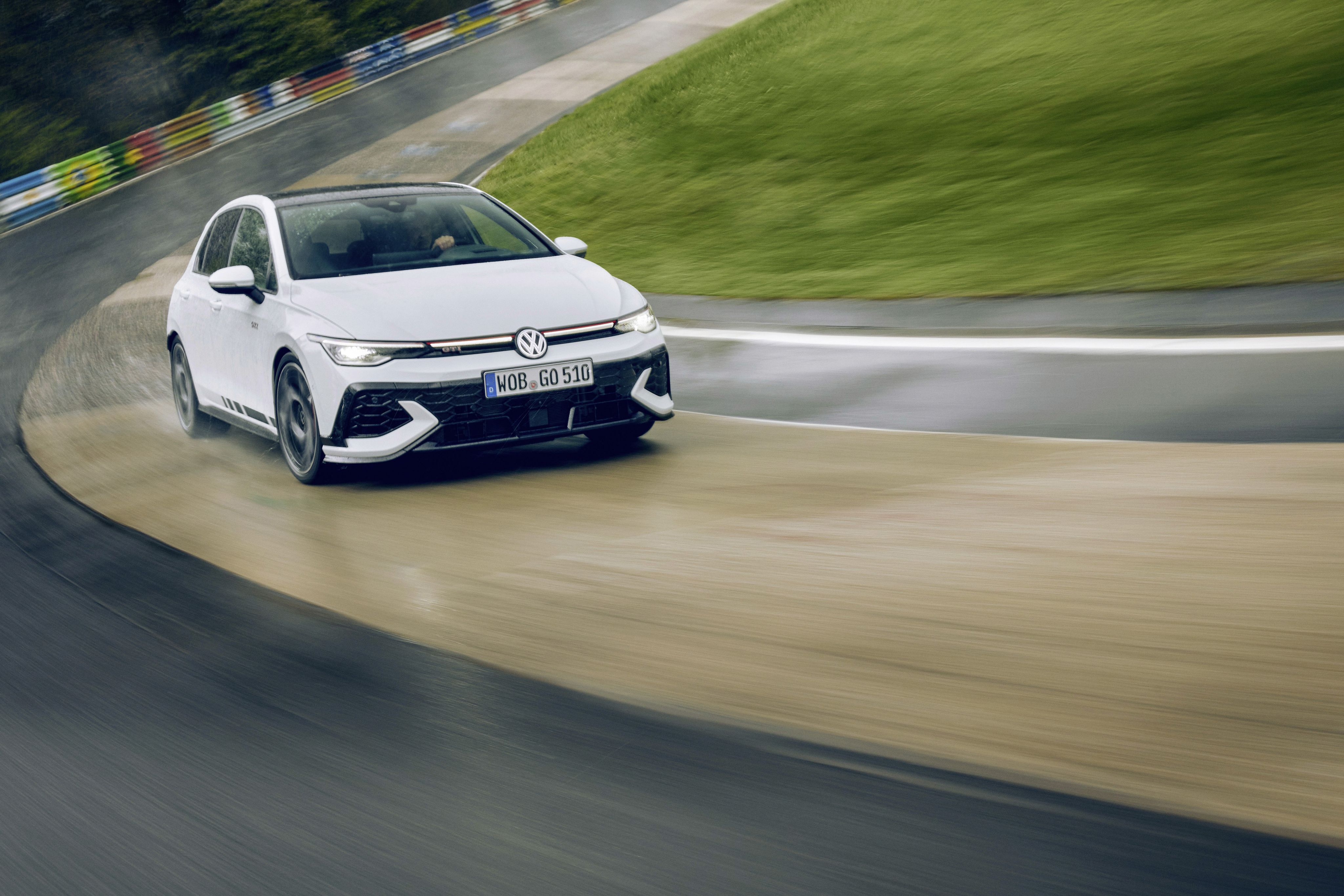 Volkswagen reveló el Golf GTI Clubsport 2025, el más potente de la línea